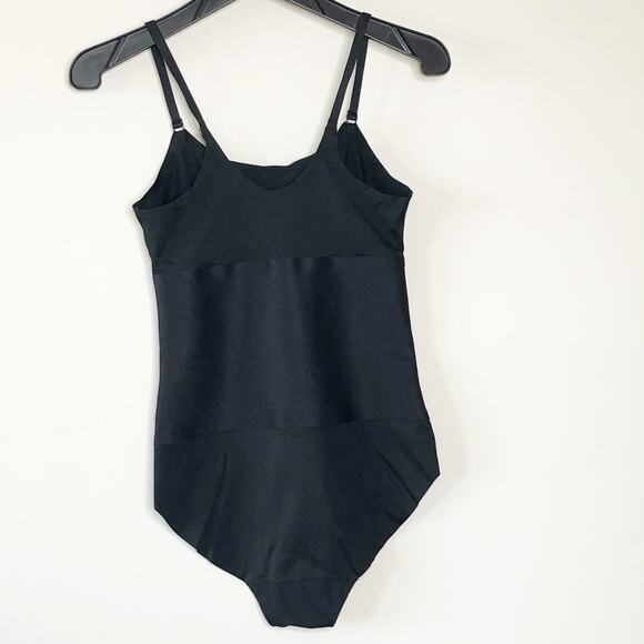 Warners Body Suit Shaper Size Medium Snaps Adjustable Straps Simply Perfect - Picture 3 of 5